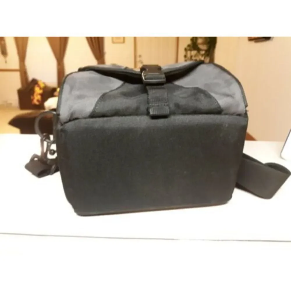 Lowepro EX-140 Camera Camcorder Storage Bag Case Black Nylon w/ Shoulder Strap
